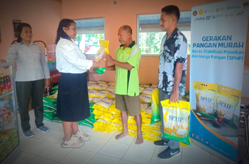 Dukung Stabilisasi Harga Beras di Provinsi NTT, SMKPP Negeri Kementan Salurkan Beras SPHP