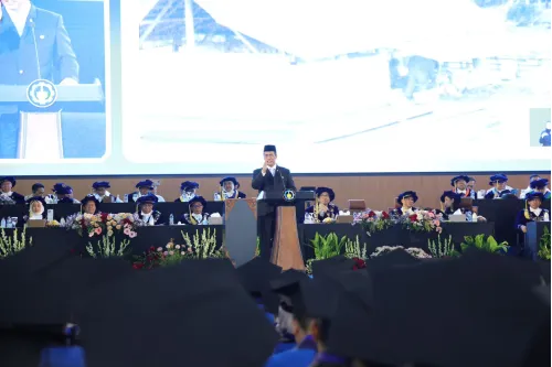 Mentan Amran Ajak Lulusan ITS Jadi Penggerak Inovasi  Ketahanan Pangan Global